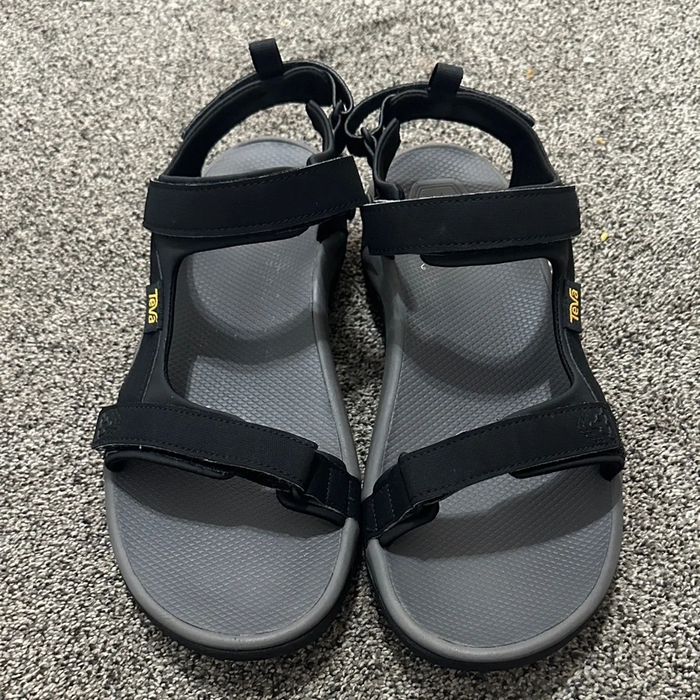 Teva Men's Meacham River Sandal in black Sz 13